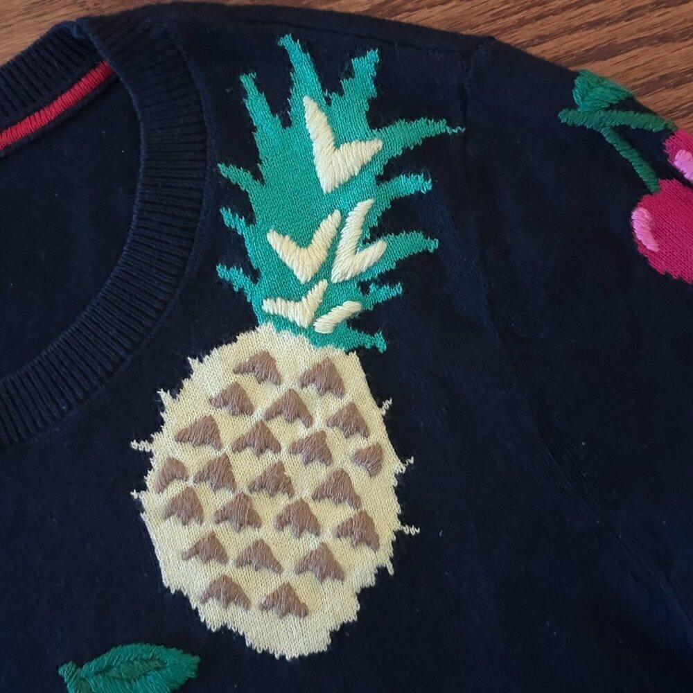 Talbots Women's Navy Blue Embroidered Fruit Knit Pullover Sweater Size Small - Picture 4 of 12